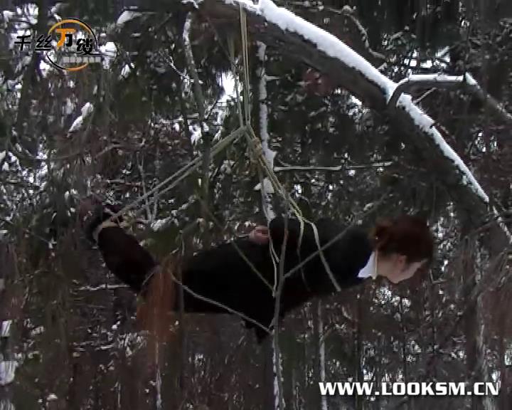 006 皑皑白雪乡村行-紫云 如嫣 佳佳 琪琪[00-24-29][20250405-213020140].jpg