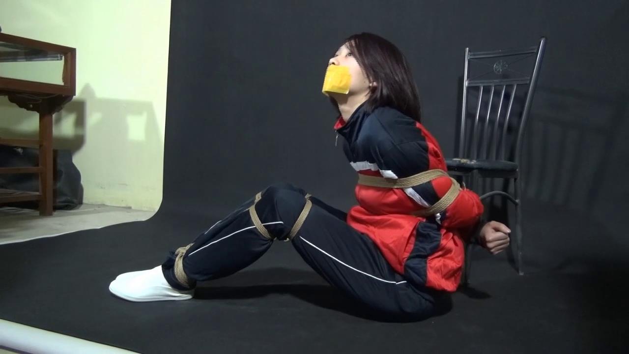 锐度主张 楚楚可怜 若曦婚纱 运动服[00-07-28][20250421-205844271].jpg