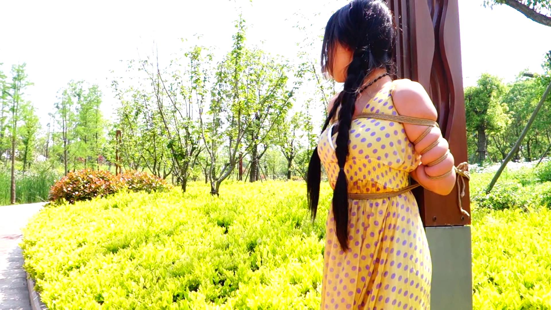 锐度主张 嫣儿公园紧缚[00-06-41][20250426-21174754].jpg