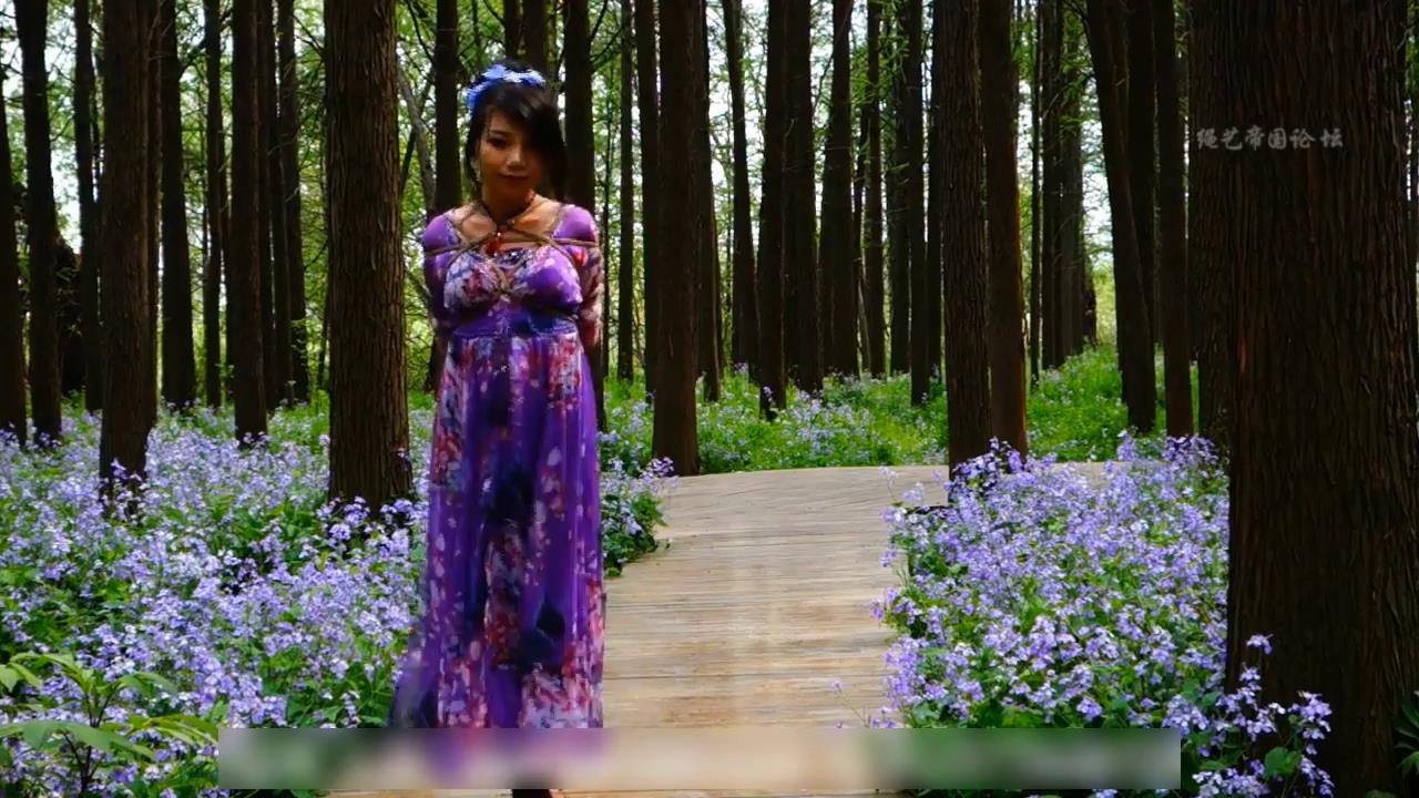 锐度主张 嫣儿长裙黑丝公园紧缚[00-35-36][20250428-071743370].jpg