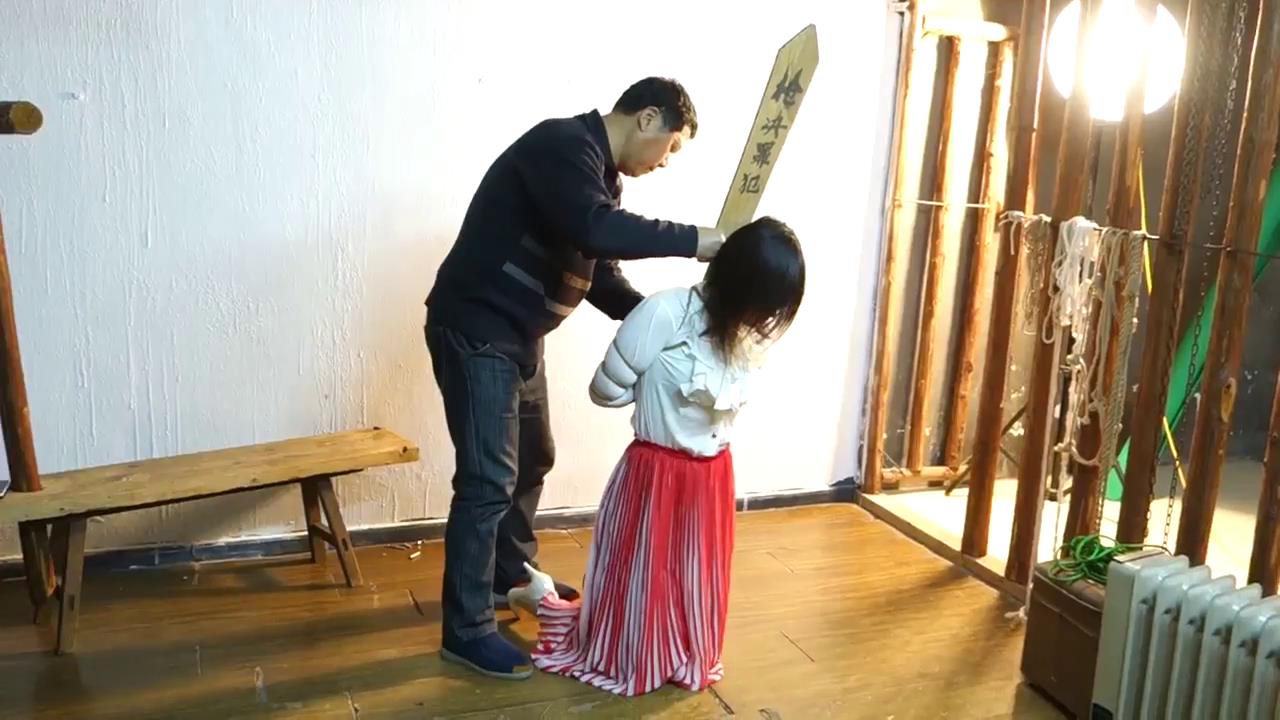 锐度主张 白衬衫五花 插牌[00-18-34][20250429-073649494].jpg